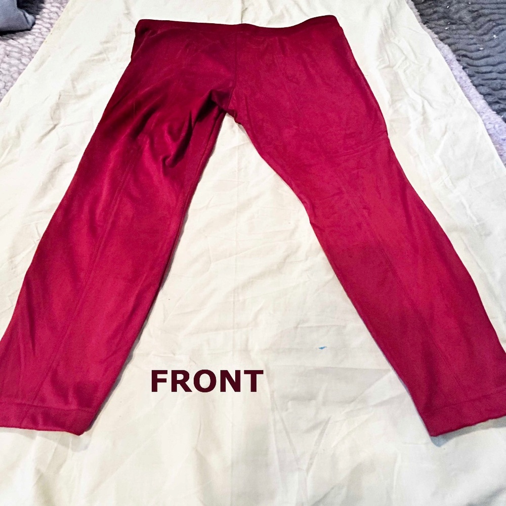 LEGGINGS, FAUX SUEDE, HIKING RED, SIZE 26, HIDDEN ZIPS AT BOTTOM OF LEGS, ELASTI